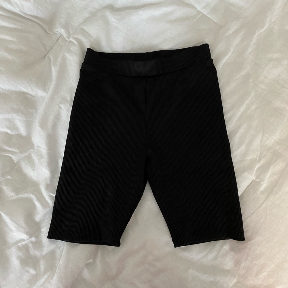 ribbed black biker shorts
